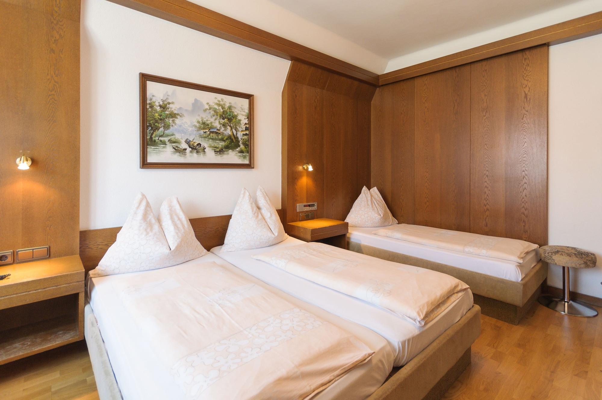 Hotel Tautermann Инсбрук Экстерьер фото