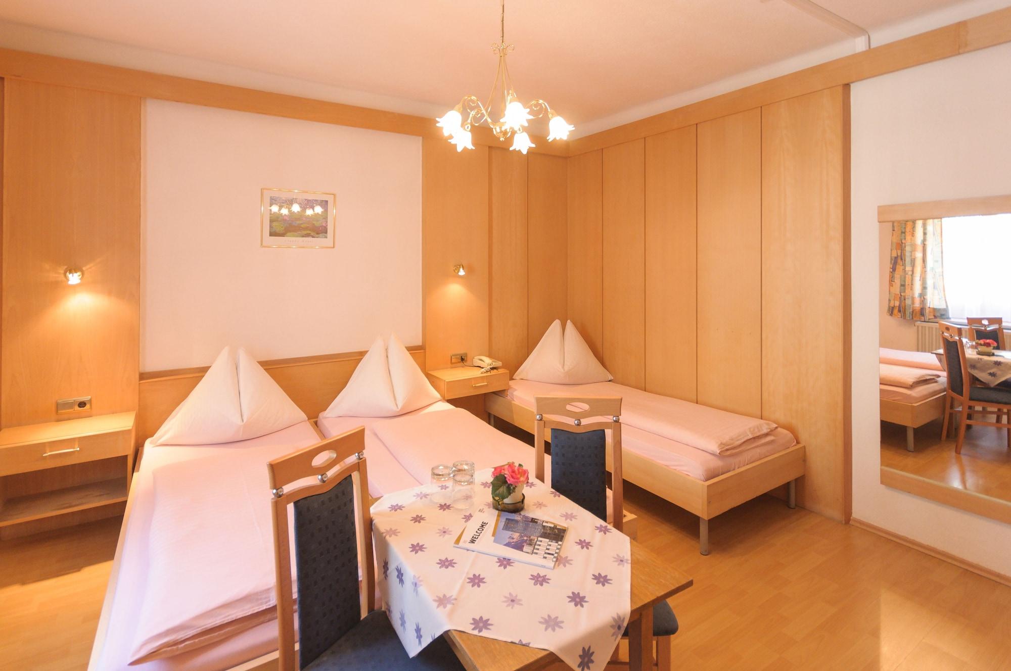 Hotel Tautermann Инсбрук Экстерьер фото