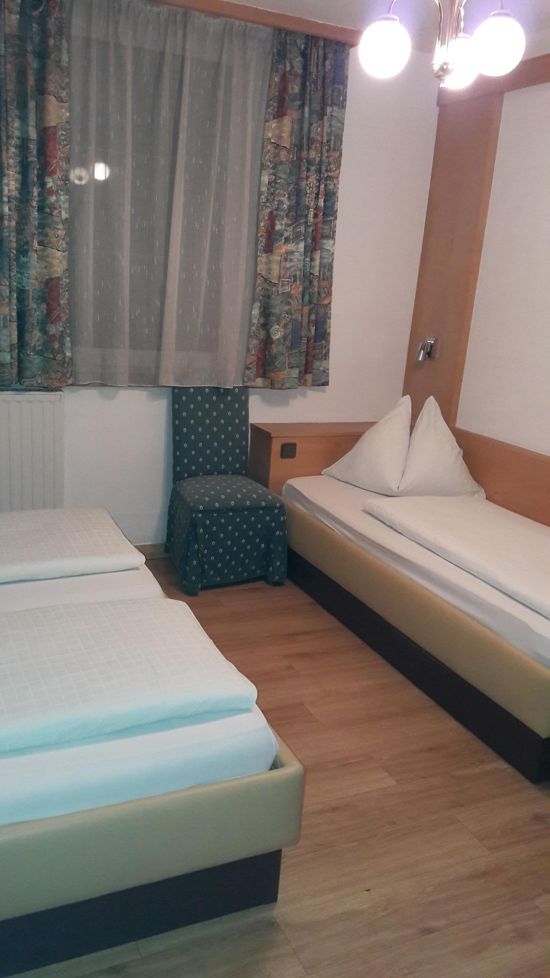 Hotel Tautermann Инсбрук Экстерьер фото