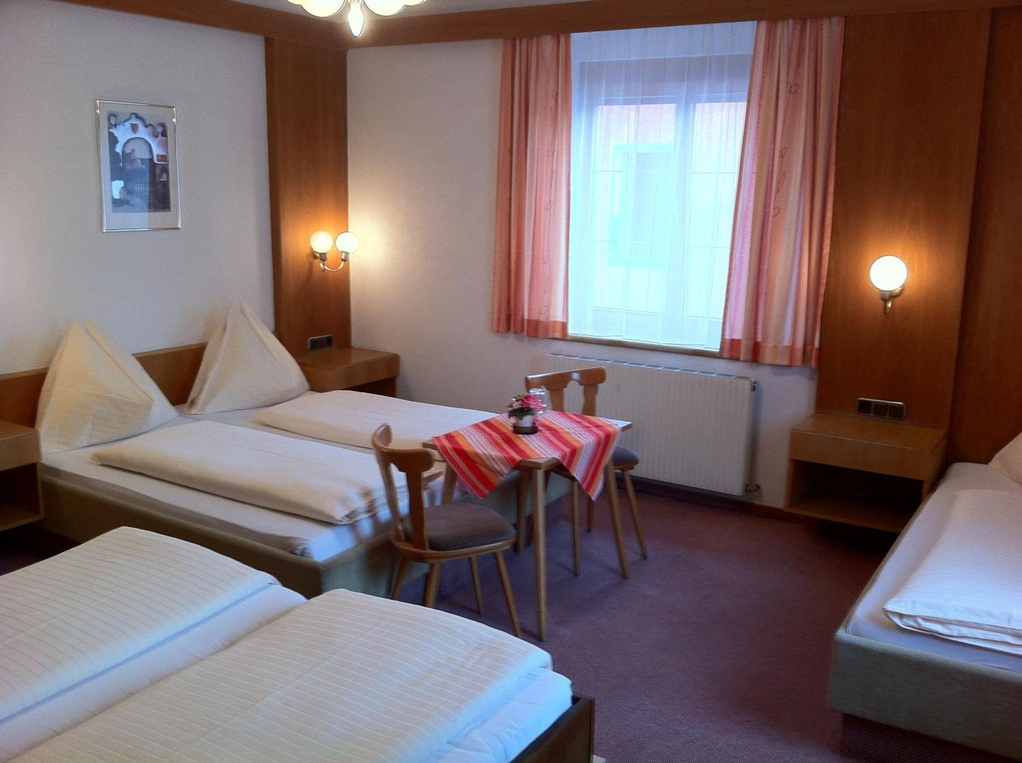 Hotel Tautermann Инсбрук Экстерьер фото