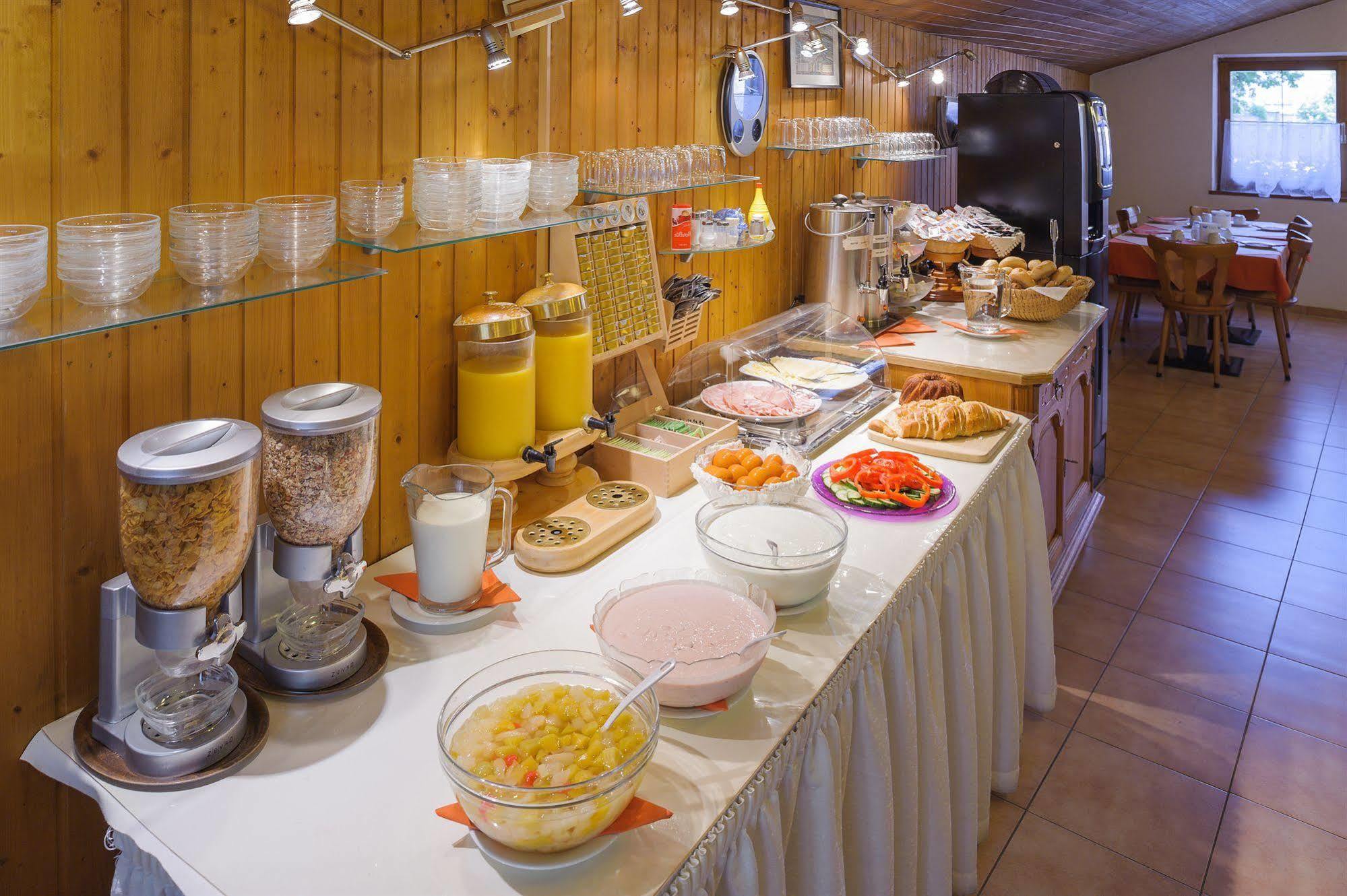 Hotel Tautermann Инсбрук Экстерьер фото
